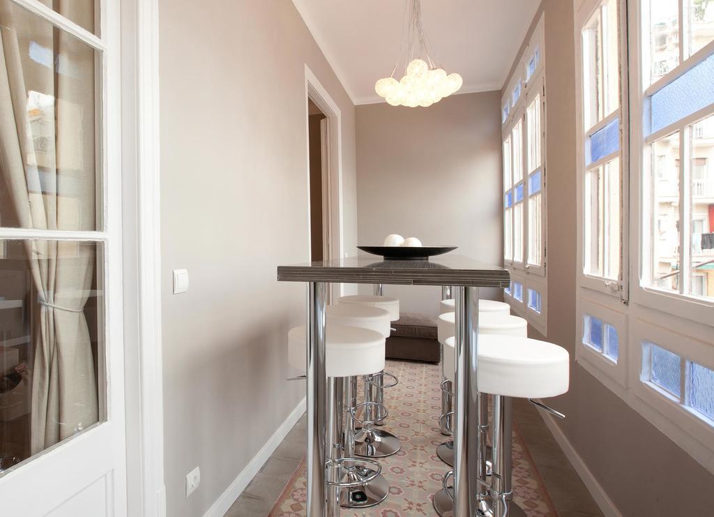 Enjoy Apartments Sofia Барселона Стая снимка