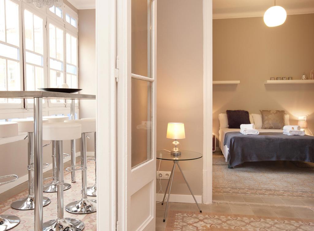 Enjoy Apartments Sofia Барселона Стая снимка