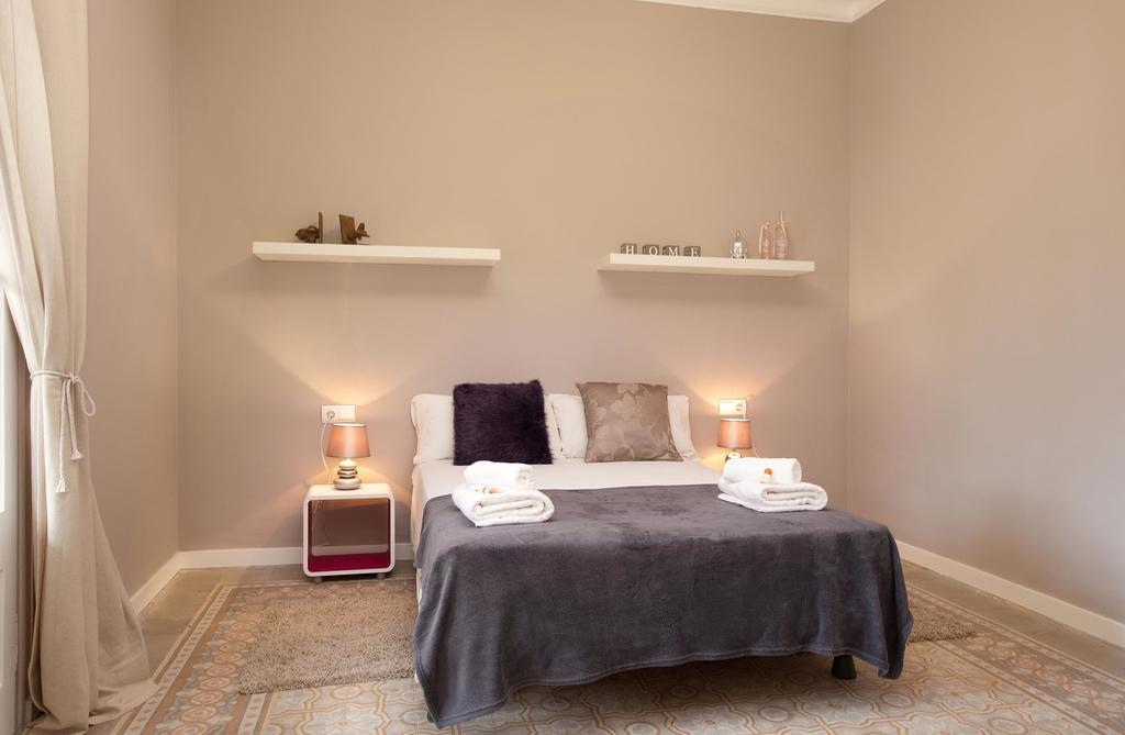 Enjoy Apartments Sofia Барселона Стая снимка