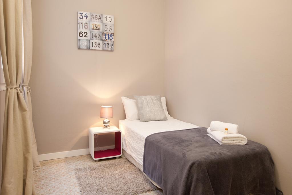 Enjoy Apartments Sofia Барселона Стая снимка