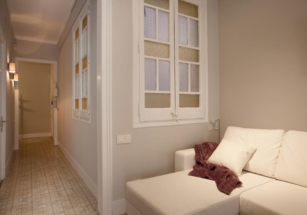 Enjoy Apartments Sofia Барселона Стая снимка