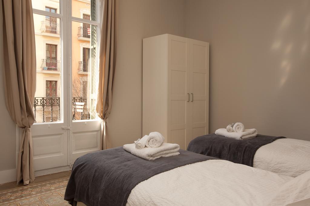 Enjoy Apartments Sofia Барселона Стая снимка