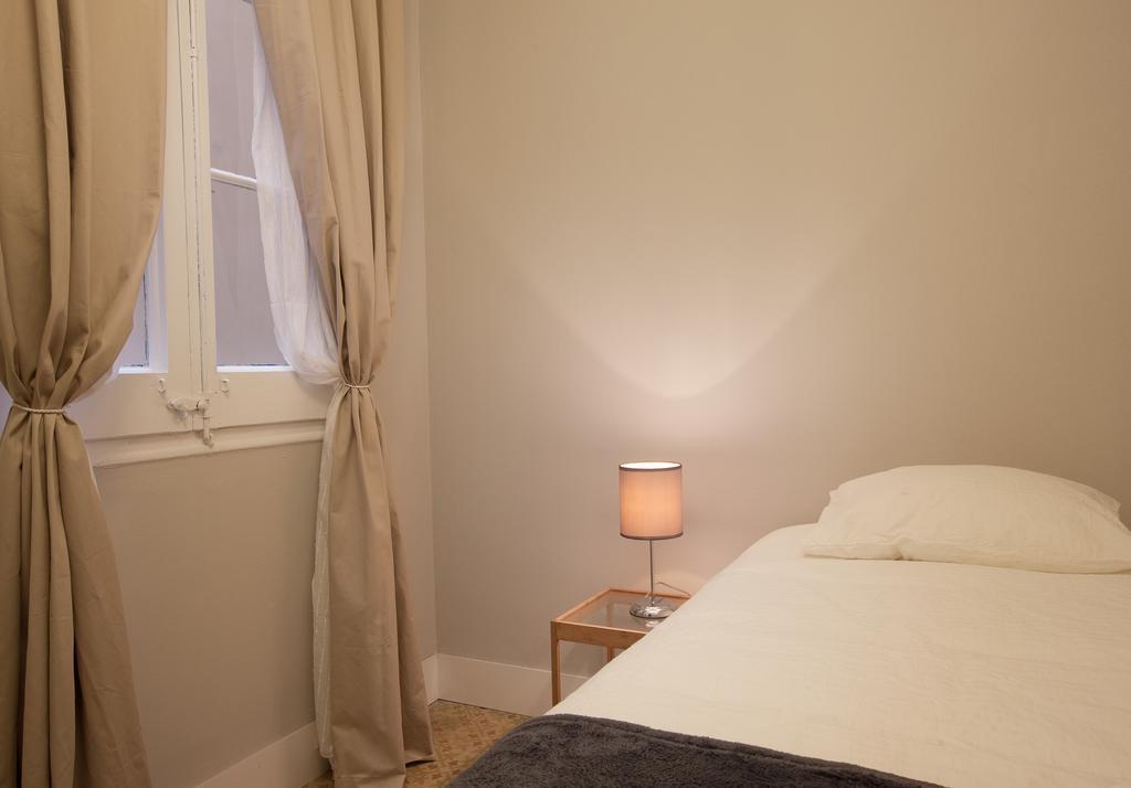 Enjoy Apartments Sofia Барселона Стая снимка