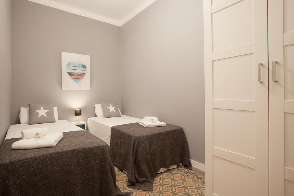 Enjoy Apartments Sofia Барселона Екстериор снимка