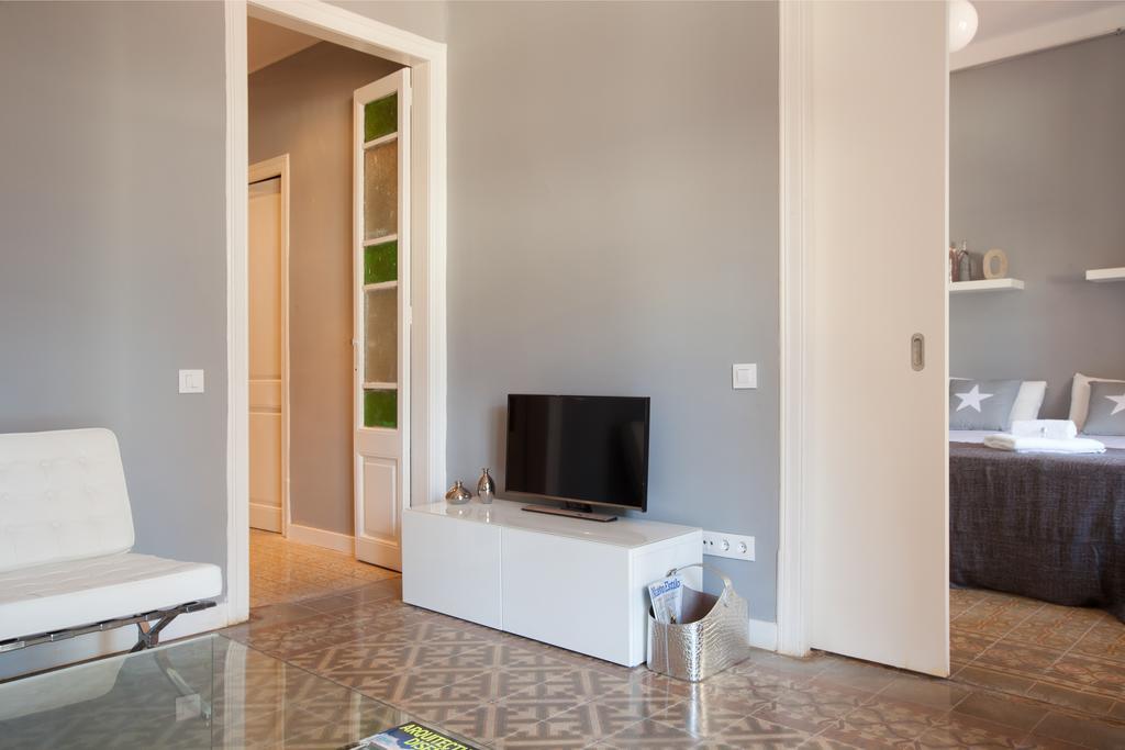 Enjoy Apartments Sofia Барселона Екстериор снимка